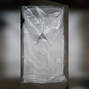 Vintage 1970s Mens Grey With Light Blue Stripes Long Sleeve  Dress Shirt